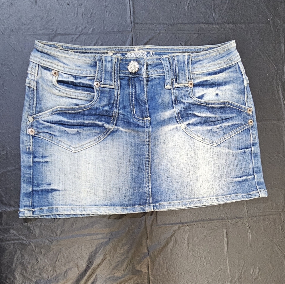 Chic Blue Denim Mini Skirt